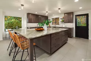 25112 SE 17th St, Sammamish, WA 98075 - Photo 9