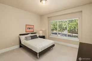 20125 SE 24th St, Sammamish, WA 98075 - Photo 25