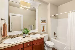20125 SE 24th St, Sammamish, WA 98075 - Photo 27