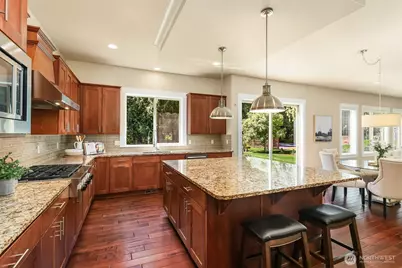 20125 SE 24th Street, Sammamish, WA 98075 - Photo 9