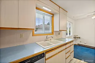 12152 Alaska St S, Tacoma, WA 98444 - Photo 17