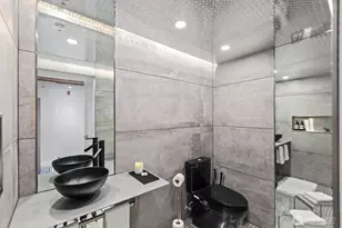 66 Bell St, Seattle, WA 98121 - Photo 23