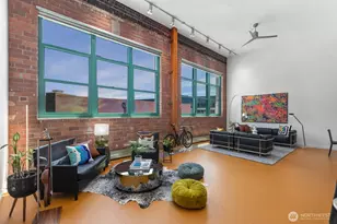 66 Bell St, Seattle, WA 98121 - Photo 3