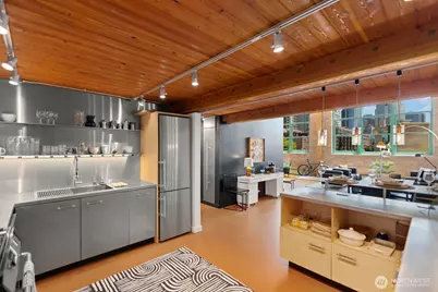 66 Bell Street #303, Seattle, WA 98121 - Photo 17