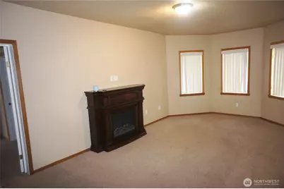 5305 S 3rd Avenue, Everett, WA 98203 - Photo 7