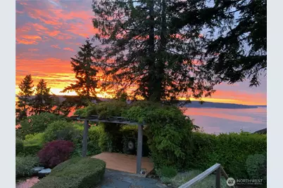 11912 Marine View Drive, Edmonds, WA 98026 - Photo 3
