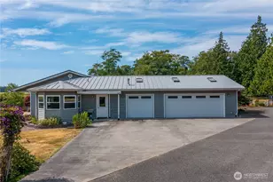 697 Olympic View Dr, Coupeville, WA 98239 - Photo 37