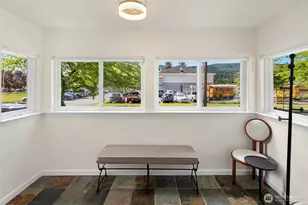 38376 SE Cedar St, Snoqualmie, WA 98065 - Photo 3