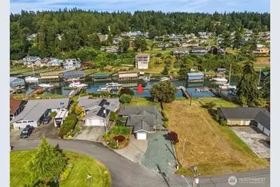 8145 Sandy Hook Terrace, Clinton, WA 98236 - Photo 35