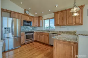 36 Duke Ln, Pacific Beach, WA 98571 - Photo 13