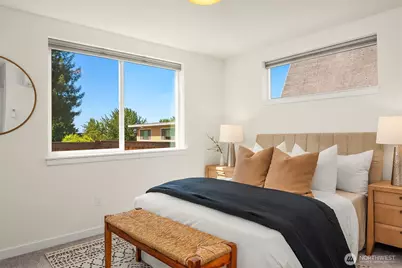 7747 2nd Avenue NE, Seattle, WA 98115 - Photo 5