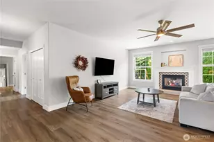 448 Island Green Way, Lynden, WA 98264 - Photo 15