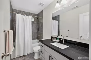 324 E 2nd St, North Bend, WA 98045 - Photo 17