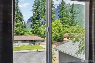 324 E 2nd St, North Bend, WA 98045 - Photo 23
