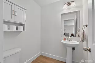 324 E 2nd St, North Bend, WA 98045 - Photo 21