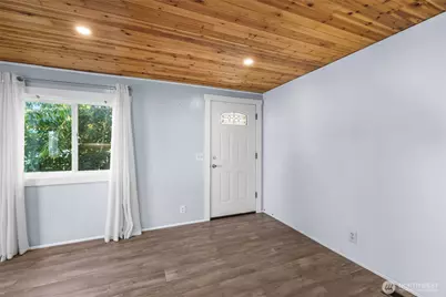700 NW Crosby Avenue #74, Oak Harbor, WA 98277 - Photo 7