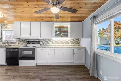 700 NW Crosby Avenue #74, Oak Harbor, WA 98277 - Photo 13