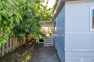 700 NW Crosby Ave, Oak Harbor, WA 98277 - Photo 5