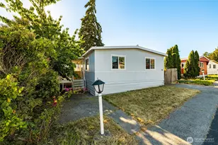 700 NW Crosby Ave, Oak Harbor, WA 98277 - Photo 1