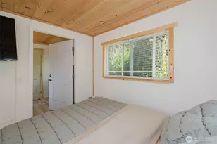 200 E Cove Dr, Belfair, WA 98528 - Photo 23