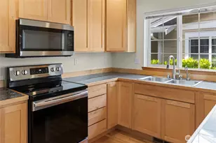 3701 Portage Ln, Anacortes, WA 98221 - Photo 9