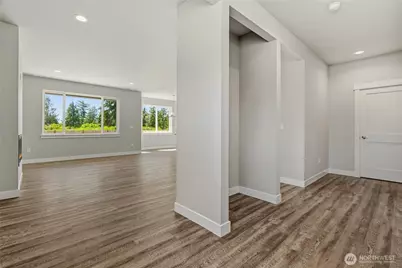 12908 Yakima Avenue S, Tacoma, WA 98444 - Photo 3