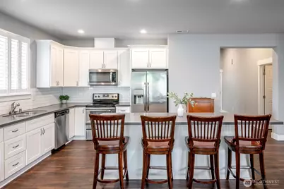 1502 12th Avenue SE, Puyallup, WA 98372 - Photo 3