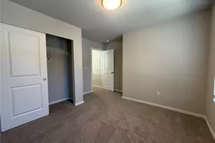 292 NE Shadowhawk Ln, Bremerton, WA 98311 - Photo 13
