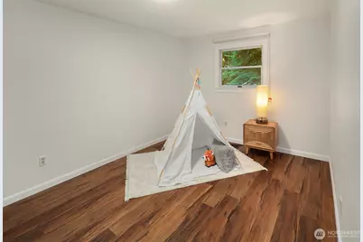 5611 240th Street SE, Woodinville, WA 98072 - Photo 23