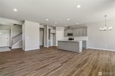 12902 Yakima Avenue S, Tacoma, WA 98444 - Photo 3