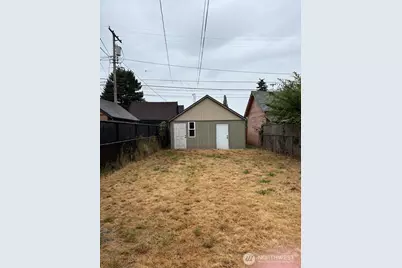 817 E 35th Street, Tacoma, WA 98404 - Photo 27
