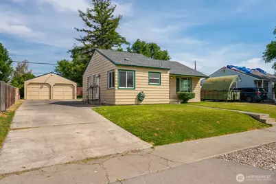 907 S Hawthorne Drive, Moses Lake, WA 98837 - Photo 1