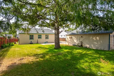 907 S Hawthorne Drive, Moses Lake, WA 98837 - Photo 33