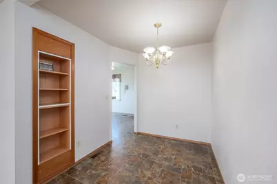 907 S Hawthorne Drive, Moses Lake, WA 98837 - Photo 9