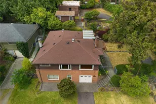 10323 48th Ave NE, Seattle, WA 98125 - Photo 1
