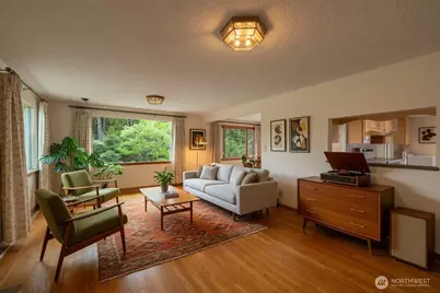 10323 48th Avenue NE, Seattle, WA 98125 - Photo 11