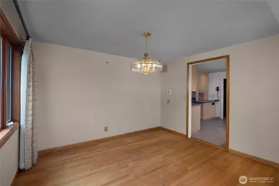 10323 48th Avenue NE, Seattle, WA 98125 - Photo 35