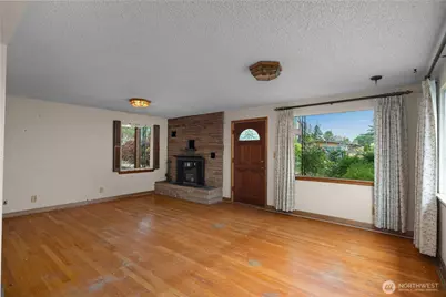 10323 48th Avenue NE, Seattle, WA 98125 - Photo 31