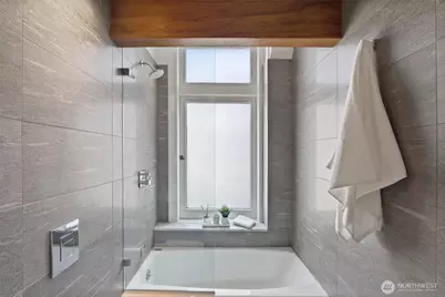 1519 3rd Avenue #501, Seattle, WA 98101 - Photo 31