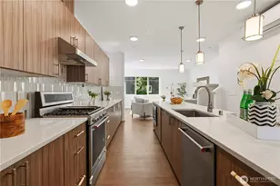 15865 NE 14th Rd, Bellevue, WA 98008 - Photo 3