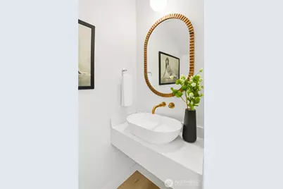 8328 24th Avenue NW, Seattle, WA 98117 - Photo 13