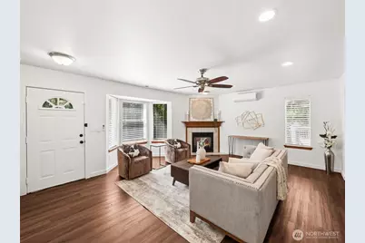 3815 & 3817 47th Street NW, Gig Harbor, WA 98335 - Photo 3