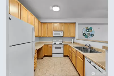 512 Darby Drive #105, Bellingham, WA 98226 - Photo 9