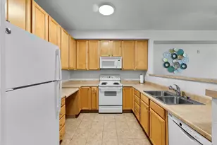512 Darby Dr, Bellingham, WA 98226 - Photo 9