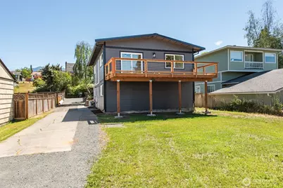 320 E Lopez Avenue, Port Angeles, WA 98362 - Photo 1