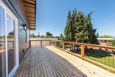 320 E Lopez Avenue, Port Angeles, WA 98362 - Photo 11