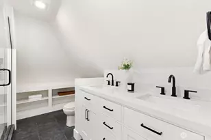 2527 Westmont Way W, Seattle, WA 98199 - Photo 25