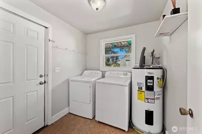 8618 Tacoma Avenue S, Tacoma, WA 98444 - Photo 35