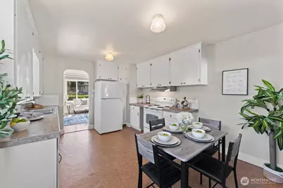 8618 Tacoma Avenue S, Tacoma, WA 98444 - Photo 13