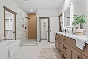 9207 NE 175th St, Bothell, WA 98011 - Photo 21